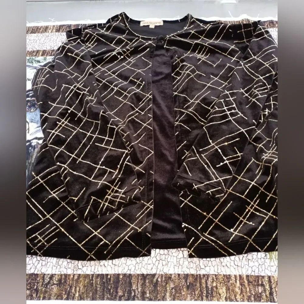 NOTATIONS XL Twofer Gold Metalic Open Cardigan & Black Velvet Tank Top